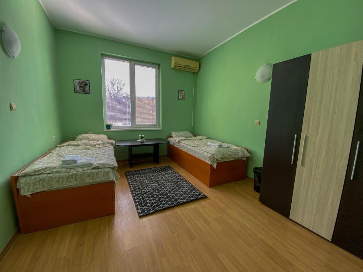 Пансион - Димитър Хадживасилев Svištov Exteriér fotografie