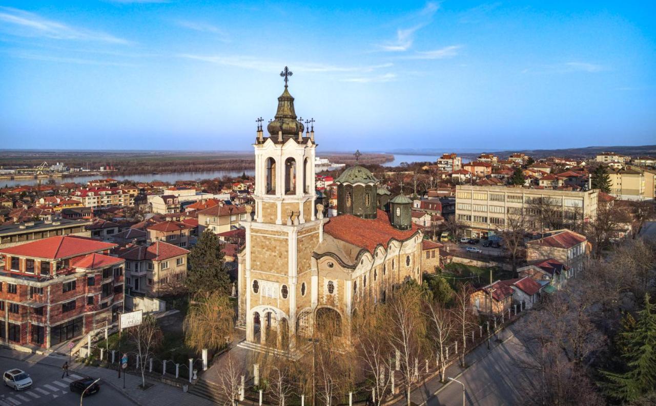 Пансион - Димитър Хадживасилев Svištov Exteriér fotografie