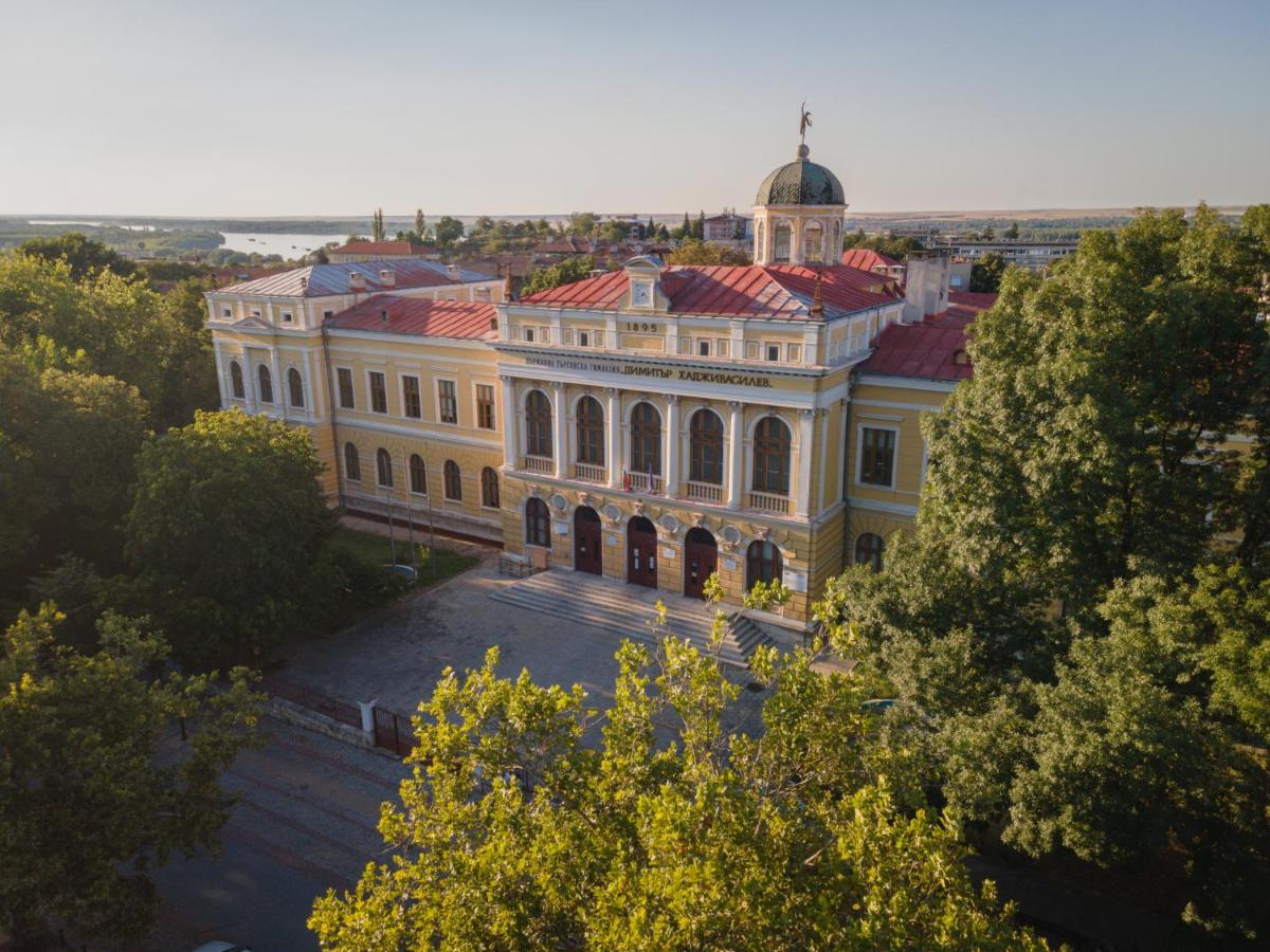 Пансион - Димитър Хадживасилев Svištov Exteriér fotografie